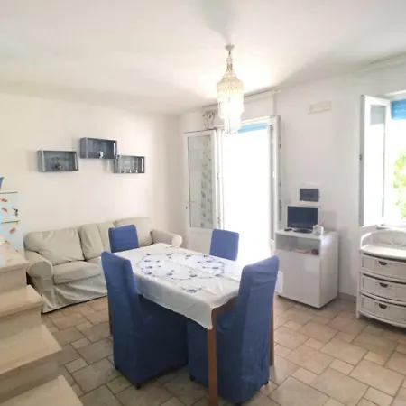Casavacanza 100 Metri Dal Mare * Torre Suda